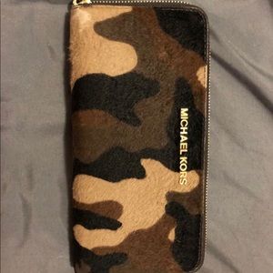Michael Kors Camo Wallet